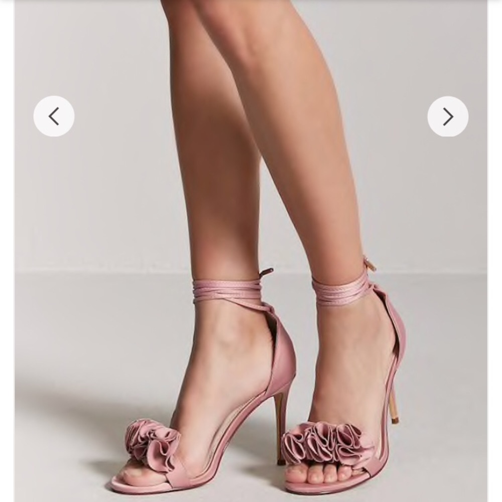 NWT blush ankle wrap heels size 10